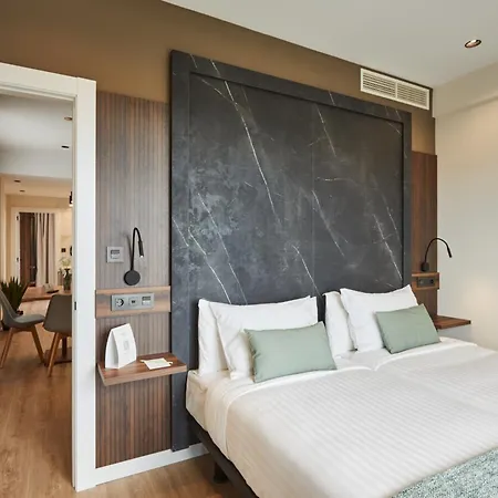 Apartamentos Silken Fontibre Iberia & Spa Nestares  Exterior photo